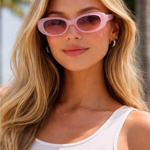 Juicy Couture Pink Lilac Sunglasses + 2 Princess Luggage Tags – New